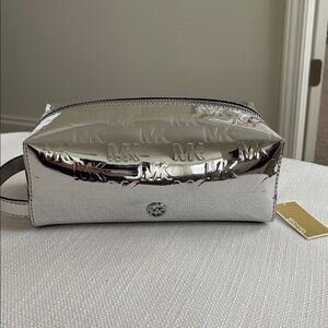 MICHAEL KORS Mirror Finish Silver Monogramed Travel Case